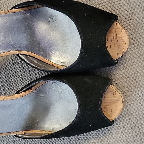 GUESS OPEN TOED HIGH HEELS - Picture 3 of 16